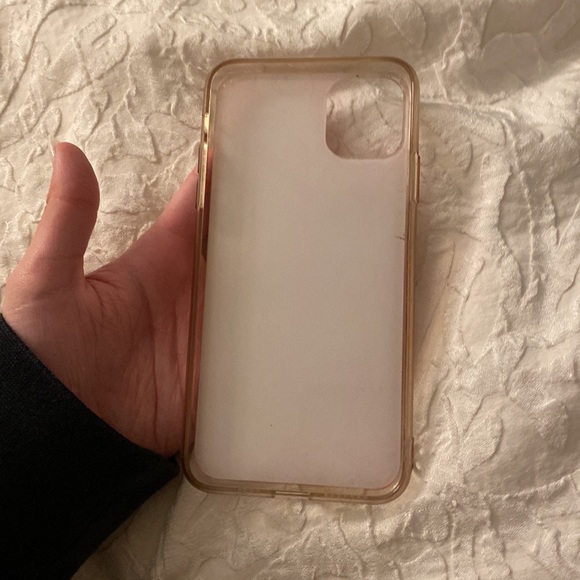 roller rabbit phone case 11 pro max - Picture 3 of 5